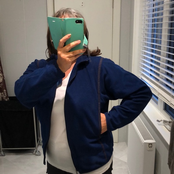 Patagonia light fleece zippered jacket - Picture 4 of 9